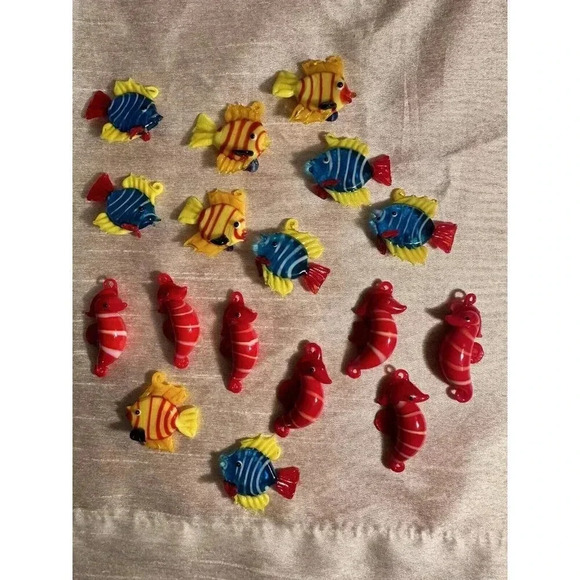 LOT Of 17 Vintage Mini Hand Blown Glass Art Fish And Seahorse Figurines 1” - Picture 7 of 9